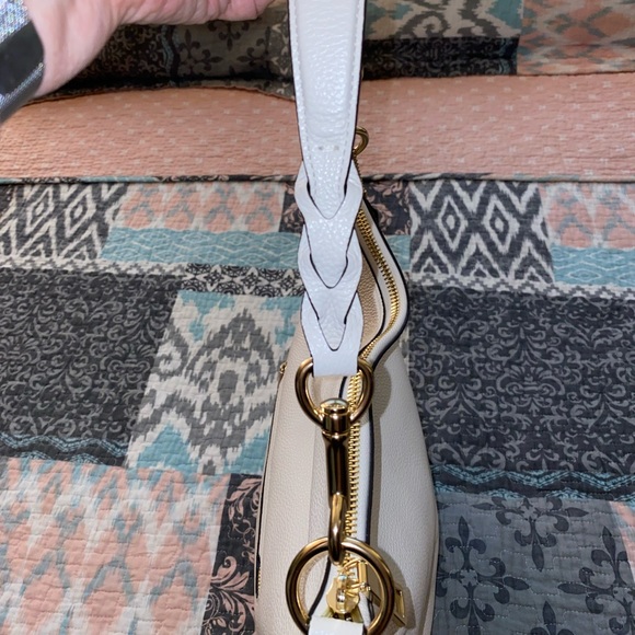 💖⭐️HP⭐️💖 Coach Abby duffel - Picture 4 of 7